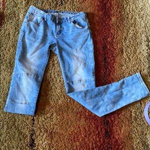 Everyday Ankle Jeans